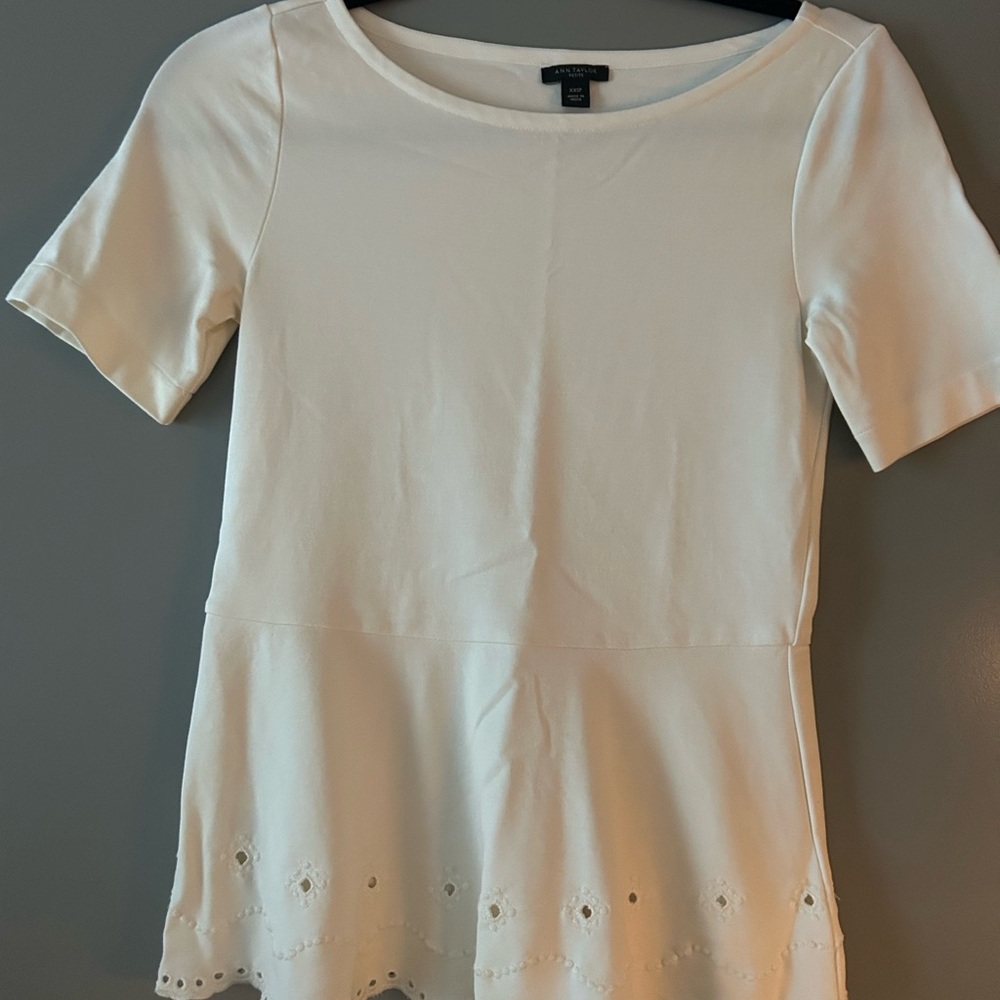 Ann Taylor Cream Short Sleeve Blouse